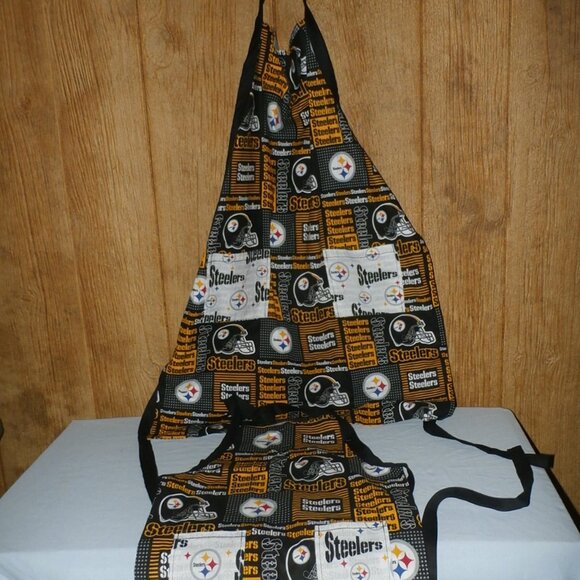 NEW 2 NFL Pittsburgh STEELERS Reversible BBQ Tailgating Aprons  Adult + Child - Picture 2 of 12